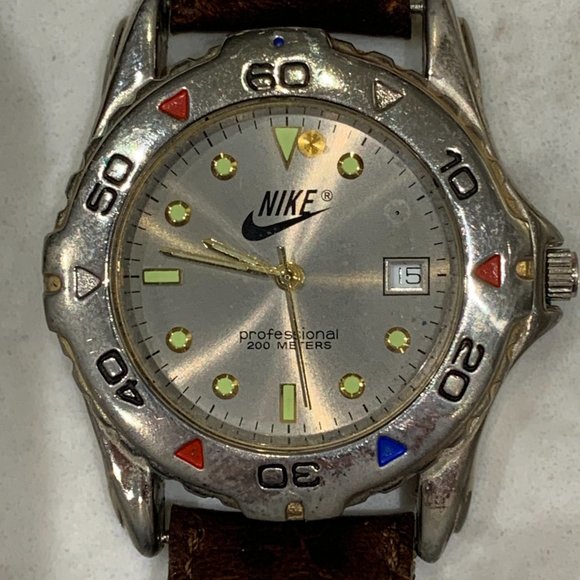 Nike | Mens Classic Nike Watch Very Worn. As Is - Picture 2 of 6